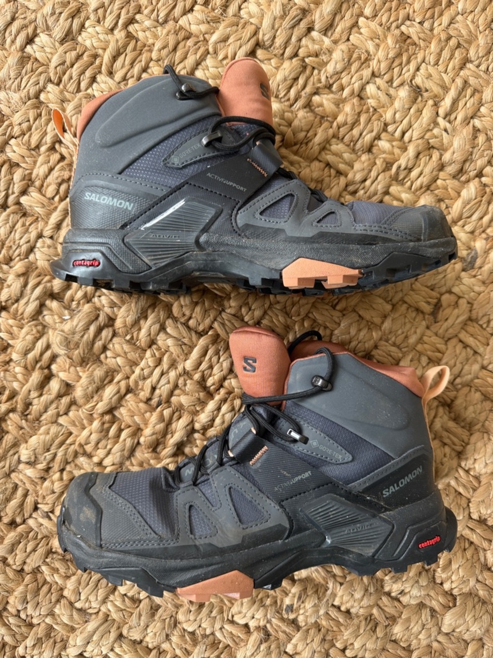 Salomon X Ultra 4 Mid GORE-TEX Women’s Hiking Boot - Picture 2 of 5